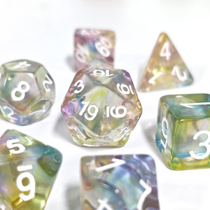 Tùy Chỉnh Dễ Thương Màu Hồng Dâu Tây Bên Trong Nhựa Đa Diện Dnd Rpg Đa Diện Xúc Xắc Thiết Lập Cho Dungeons Và Rồng Trò Chơi - Product Image 3