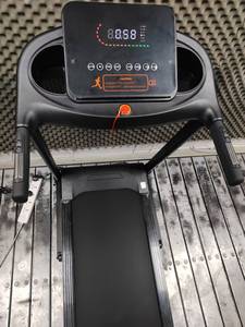 Tapis Roulant Domestico di Alta Qualità con Ottimo Rapporto Qualità-Prezzo, con Nastro di Corsa a Motivo Diamantato e Area di Corsa Più Ampia di 400*1100mm - Product Image 4