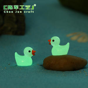 Chunjun musgo micro-paisaje que brilla en la oscuridad pato amarillo muñeca colgante accesorios decorativos artesanías de resina pequeña o - Product Image 3