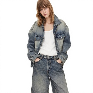 Ensemble OEM personnalisé pour femme : Veste en jean vintage délavé et jean large, tenue streetwear usée, vente en gros - Product Image 1