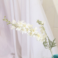 Salón de bodas Pasillo Decoración Blanco Fresia Flor de Jacinto Tacto real Flores artificiales realistas Delphinium azul