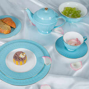 Juego de Vajilla de Porcelana Fina Azul Claro Estilo Moderno P&T, con Borde Dorado, para Banquetes de Hotel 5 <span class=keywords><strong>Estrellas</strong></span> - Product Image 6