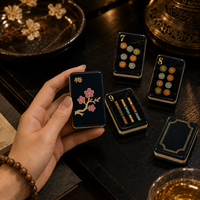 Ensemble de Mahjong 4 Saisons Élégance Orientale, Tuiles de Mahjong avec finition américaine superposée Prune, Orchidée, Bambou, Chrysanthème et Tourbillon Galactique