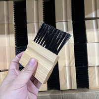 Brosse de nettoyage de plaque de base de softball et de baseball avec manche en bois et poils en PP doux, personnalisable avec logo, pour arbitre