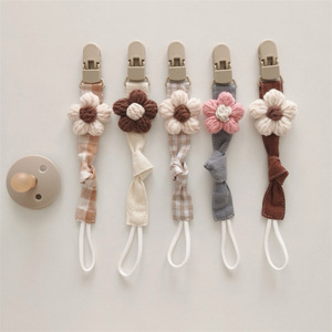 Clip para Chupete de Tela de Algodón Ecológico con Flor de <span class=keywords><strong>Ganchillo</strong></span>, Cadena para Chupete Vintage con Diseño de Cuadros, Soporte para Chupete de Bebé - Product Image 5