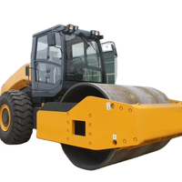 Compacteur de sol à tambour vibrant simple 6118E, robuste, avec moteur et pompe haute performance pour la construction