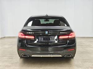 BMW <span class=keywords><strong>Serie</strong></span> 5 Sport 2024, Veicolo a Benzina di Nuova Generazione, Berlina Media-Grande 2WD, Modello BMW <span class=keywords><strong>Serie</strong></span> 5 - Product Image 2