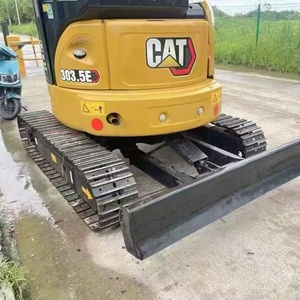 Excavatrice sur chenilles d'occasion CAT 303.5, marque japonaise d'origine, 3,5 tonnes, petite taille, matériel d'occasion. - Product Image 2