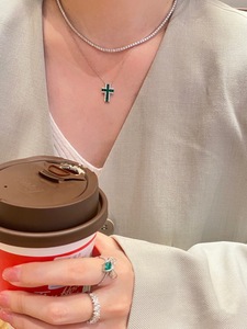Collier pendentif croix en or 18 carats avec émeraude naturelle Muzo verte Xinfly – Élégant, intemporel, pour tous les jours et occasions formelles – Vente flash – Scintillant GRC - Product Image 4