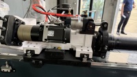 Cintreuse de tuyaux CNC automatique à double tête hydraulique pour profilés ronds et carrés, en acier inoxydable et aluminium, haute précision pour le CVC