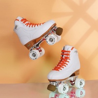 Patins à roulettes professionnels à 4 roues avec lumières clignotantes, type de produit