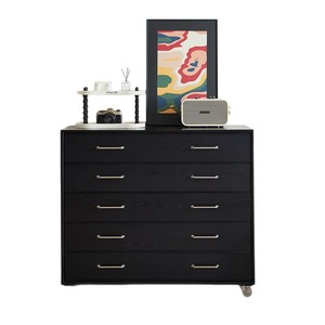 Commode vintage à cinq tiroirs en bois massif, meuble de rangement pour salon et chambre à coucher avec roulettes - Product Image 5