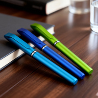 Stylos à encre gel multicolores en plastique en gros, bon marché, avec logo personnalisé OEM pour la papeterie