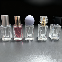 Mini bouteille de parfum vide de 15ml bouteille en verre cosmétique cloison carrée transparente avec différents bouchons