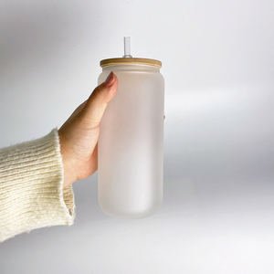 ISA 창고 50 팩 16 온스 클리어 맥주 캔 염료 승화 열 프레스 용 투명 플라스틱 빨대와 대나무 뚜껑이있는 유리 컵 - Product Image 4