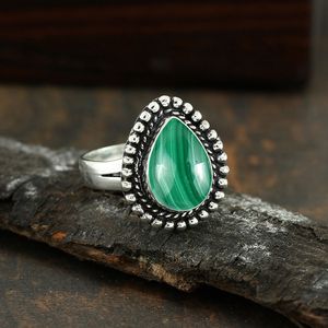 Bagues de mariage personnalisées faites à la main, bague en malachite verte, fabricant vérifié, bague en malachite verte pour femmes - Product Image 1