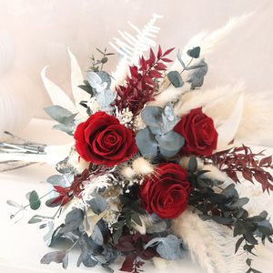Nuevo Estilo <span class=keywords><strong>de</strong></span> <span class=keywords><strong>Ramo</strong></span> <span class=keywords><strong>de</strong></span> <span class=keywords><strong>Novia</strong></span> con <span class=keywords><strong>Flores</strong></span> <span class=keywords><strong>Secas</strong></span> Preservadas, Rosa Roja con Flor <span class=keywords><strong>de</strong></span> Eucalipto para Decoración <span class=keywords><strong>de</strong></span> Bodas - Product Image 5