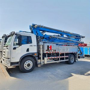 JIUHE Camión Bomba de Concreto de 25m 30m para Proyectos de Construcción a Gran Escala, Bombeo de Alta Resistencia para Aplicaciones en Edificios de Gran Altura - Product Image 4