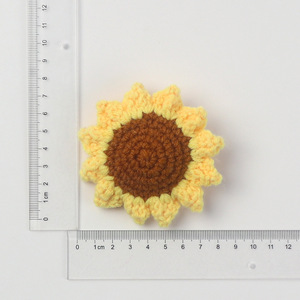 Llavero de ganchillo con cabeza de flor de girasol simulada, accesorios para ramo, venta al por mayor - Product Image 4