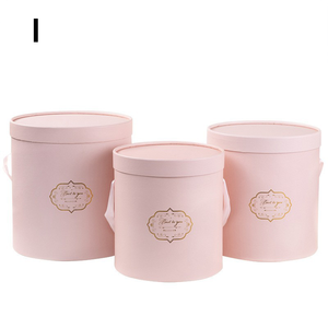 Mini cesto floreale di piccole dimensioni a tinta unita con coperchio singolo secchio per composizioni floreali carta bianca e scatole multimediali - Product Image 1