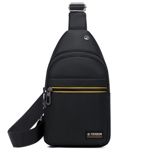 Sac bandoulière décontracté léger et respirant pour homme, en tissu Oxford, multifonctionnel, pour le cyclisme et le sport, avec fermeture éclair - Product Image 1