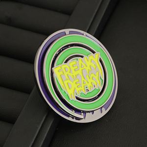 Badges en émail rétro multicouches créatifs personnalisés, vente en gros, épingles de revers artisanales en métal - Product Image 2