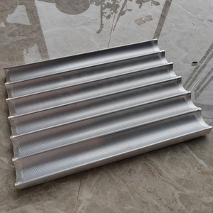 Molde para pan francés de 6 filas, bandeja perforada para Baguette, bandeja para hornear pan de Baguette de aluminio de 18*26 pulgadas, bandeja para horno de panadería Industrial - Product Image 6