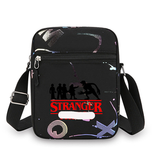 Nouveau design Stranger S5 Hellfire Club Friends Don't Lie Eleven Pattern Crossed Body Bag Sac à bandoulière personnalisé pour enfants - Product Image 6