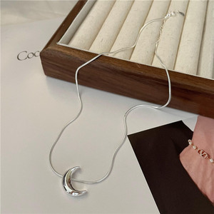 Klassieke Ketting Met Slangenbotten Modieuze Koreaanse Stijl Voor Jubilea Sterling Zilveren Maankraag Met Kettingen Instagramkleding - Product Image 1