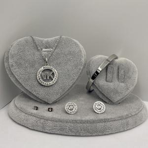 फैशन शानदार डिजाइनर गहने सेट स्टेनलेस स्टील 18k गोल्ड प्लेटिंग व्यक्तिगत वाटरप्रूफ डिजाइन मैक गहने - Product Image 1