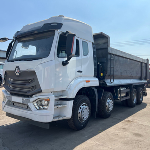 รถบรรทุกฮาวโอ 8x4 ยูโร 2 ดีเซล รถบรรทุกขนาดเล็กใหม่สำหรับงานเหมือง รถดัมพ์ 10 ล้อ รถบรรทุกเทท้าย 11-20 ตัน พวงมาลัยซ้าย กล้องมองหลัง 251-350 แรงม้า 6-8 ลิตร - Product Image 1