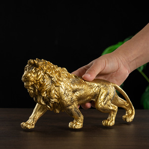 Adornos <span class=keywords><strong>de</strong></span> Animales <span class=keywords><strong>de</strong></span> León <span class=keywords><strong>de</strong></span> Estilo Europeo Transfronterizo, Decoración para el Hogar, Sala <span class=keywords><strong>de</strong></span> Estar, Escritorio, Oficina, Mueble <span class=keywords><strong>de</strong></span> TV, Artesanía <span class=keywords><strong>de</strong></span> Resina Sintética - Product Image 1