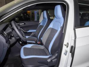 Nuova Auto SAIC Volkswagen <span class=keywords><strong>Turan</strong></span> 2025 Xinrui Touareg 300TSI SUV 5 Posti Benzina Aspirata Naturalmente R17 Guida a Sinistra Manuale Scuro - Product Image 5