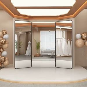 Tùy chỉnh lớn gấp ba lần đầy đủ chiều dài treo tường gương khung nhôm LED chiếu sáng defogging thiết kế hiện đại cho đám cưới - Product Image 2