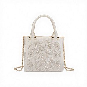 Bolso de Ratán Hecho a Mano, Bolso Tejido Sostenible para Compras, Viajes y Playa, Pedidos Personalizados Disponibles, Hecho en Vietnam - Product Image 3