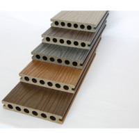 Planche composite bois-plastique co-extrudée KSL pour terrasse extérieure, étanche, à surface lisse et creuse, avec motif 3D en relief