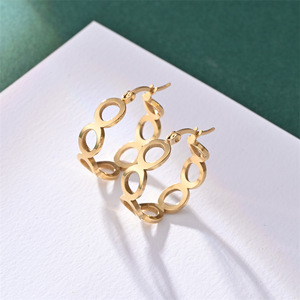 Bestseller Creolen Große mehrere Größen Twisted Gold Plated Edelstahl Creolen für Frauen - Product Image 5