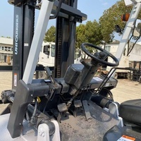 Chariot élévateur diesel TCM FD50 d'occasion rentable Chariot élévateur 5 tonnes en bon état Kit prêt pour le transport de palettes fabriqué au Japon