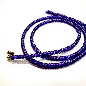 Collier en perles d'améthyste et zircone cubique facettées de 3 mm, couleur violette, avec fermoir magnétique - Product Image 1