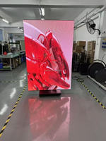 Pantalla LED Publicitaria Digital P2.5/P1.86 para Interiores, con Soporte SDK, Plegable Triple, Doble Cara, con 1 Año de Garantía