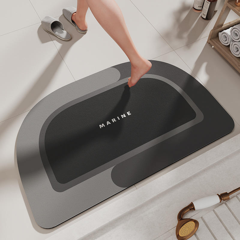 แผ่นรองพื้นห้องน้ำไดอะตอมเมเชียส - สีเทาเข้มทรงครึ่งวงกลมสไตล์โมแรนดี