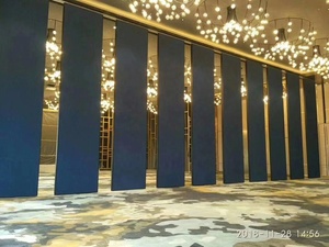 Pared divisoria móvil eléctrica de Singapur debajo de la chapa de madera divisoria telescópica plegable móvil telescópica - Product Image 5