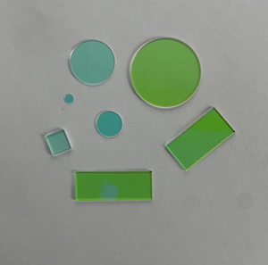 Filtro de Interferência Óptica de Película Fina de Vidro Espelhado Personalizado com 95% de Transmitância para Luz Visível e Corte IR, Lente Óptica de 20mm - Product Image 2