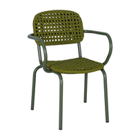 Chaise de salle à manger d'extérieur moderne avec structure en aluminium et accoudoirs en corde Teslin tressée pour restaurant, café, terrasse