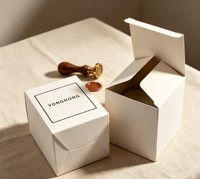 Boîtes d'emballage cadeau en papier doré recyclé personnalisées pour les produits de sceau de cire et les bougies parfumées d'aromathérapie à domicile