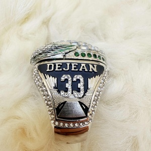 Bague des champions de football de Philadelphie 2025 avec ailes déployables - Product Image 4