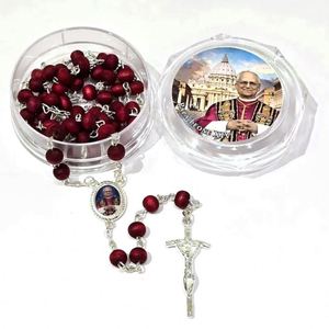 ลูกประคำคาทอลิก Mecrt พร้อมไม้กางเขนหอมกลิ่นกุหลาบแดง สร้อยคอประคำไม้แกะสลักด้วยมือ ชุบโลหะ - Product Image 1