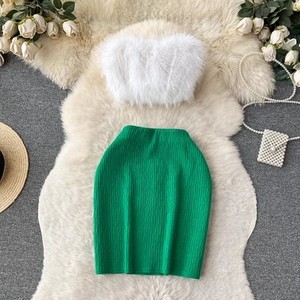Conjunto de Dos Piezas para Mujer, Talla Única, Nuevo, Otoñal, con Sujetador de Felpa y Falda Corta - Product Image 3