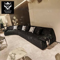 Modernes High-End-Sofa garnitur aus gebogenem Samt mit leichtem Luxus und Mondform für die runde Couch aus Stoff für Zuhause oder Villa