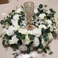 Fleurs en cercle artificielles Centres de table 60cm Roses blanches Guirlande de fleurs de mariage pour décorations de bougeoirs